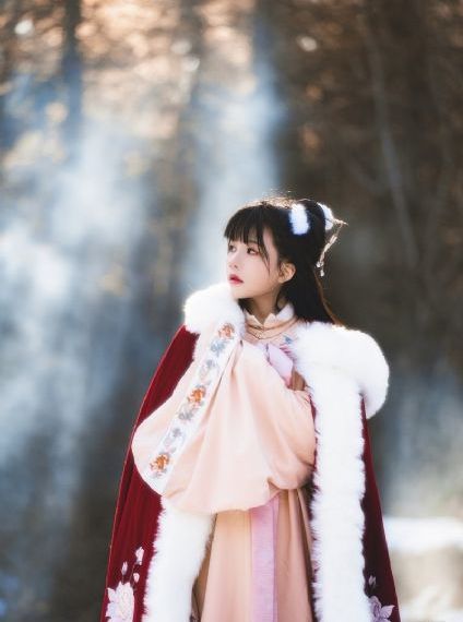 女人高潮时向上使劲挺_720免费在线播放