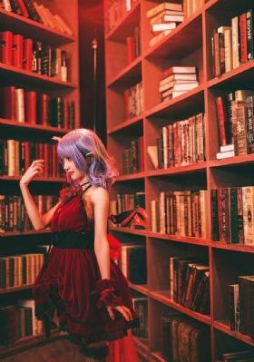 cosplay服装女_高清完整版